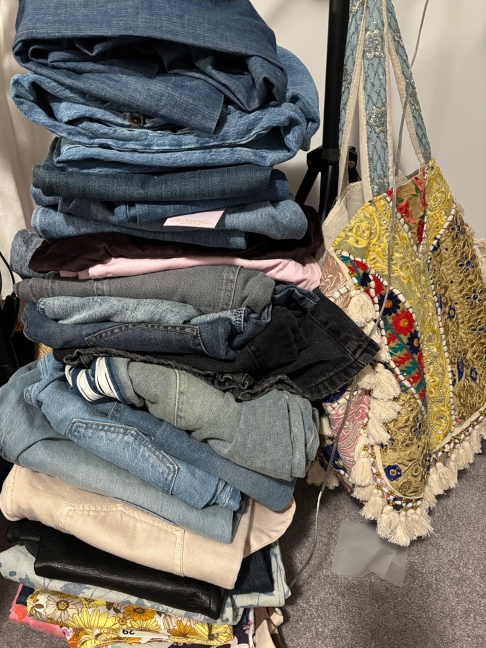 30 piece surprise denim / pants bundle